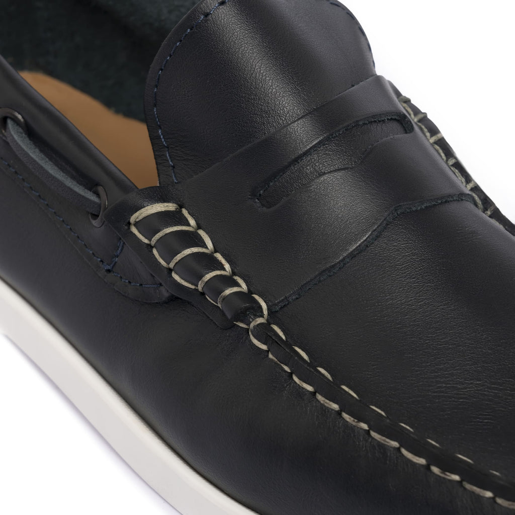 Loafer Boat 02 with Blue Leather Bandage